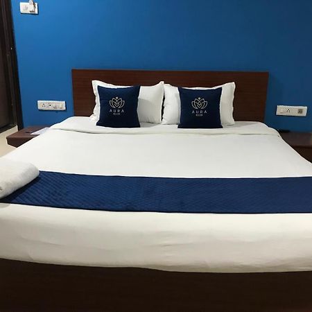 Hotel Aura Inn Індаур Екстер'єр фото