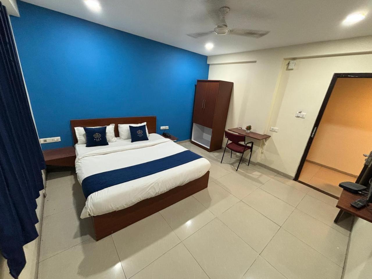 Hotel Aura Inn Індаур Екстер'єр фото